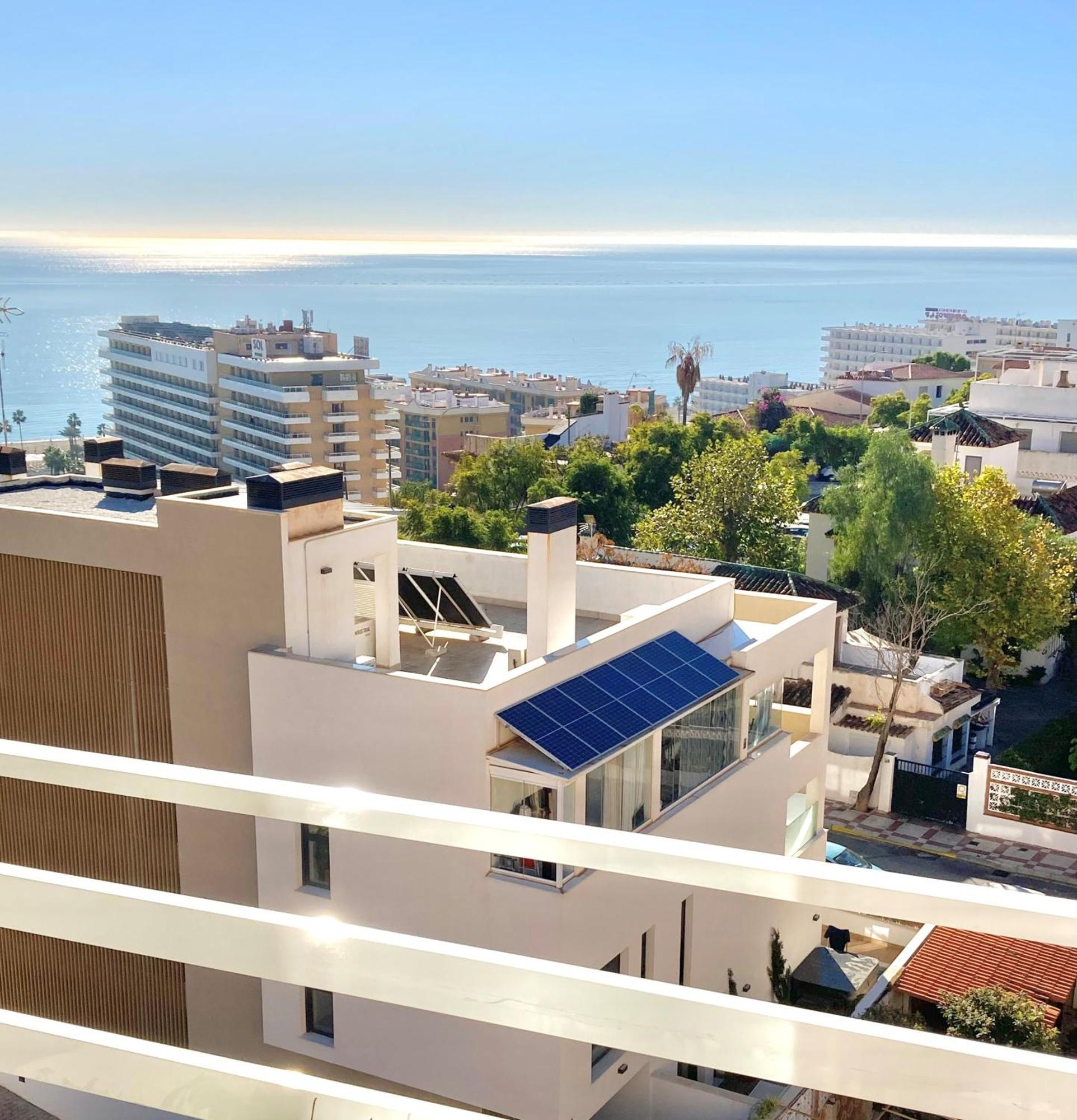 Beautiful Mediterranean Views In Central Τορρεμολίνος Εξωτερικό φωτογραφία